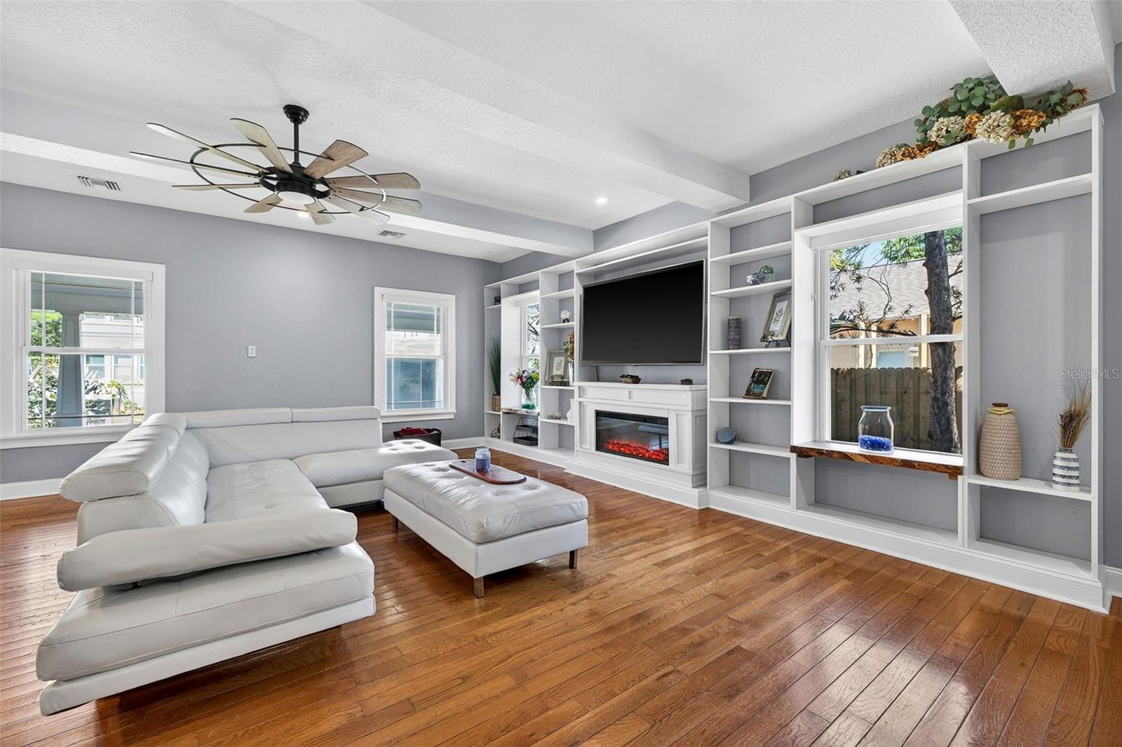 OLD KENTUCKY - Residential