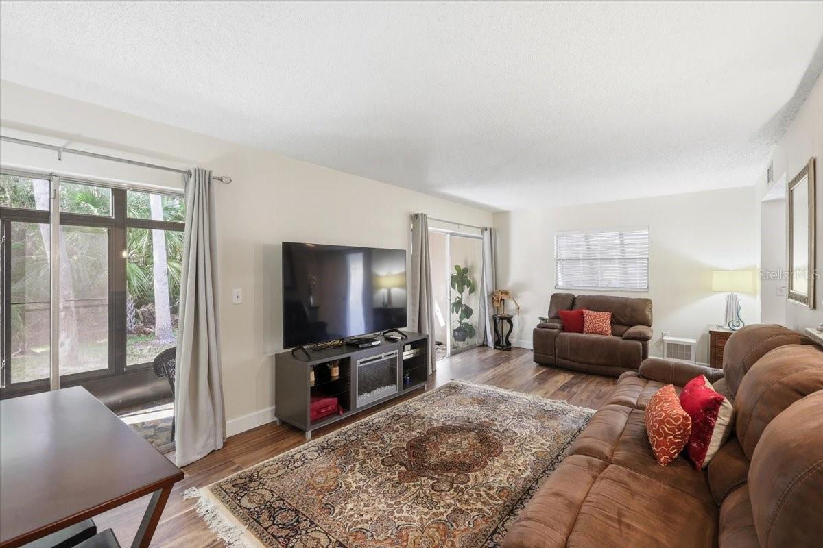 LAKESIDE CONDO APTS - Residential