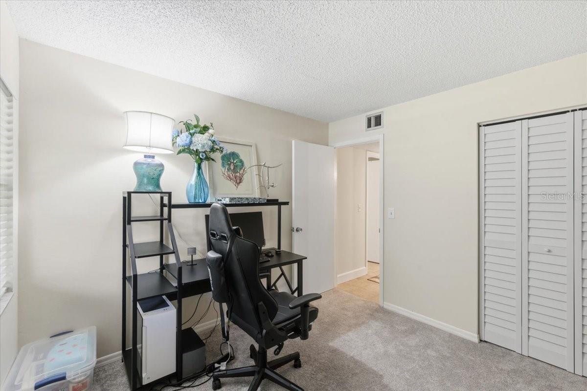 LAKESIDE CONDO APTS - Residential