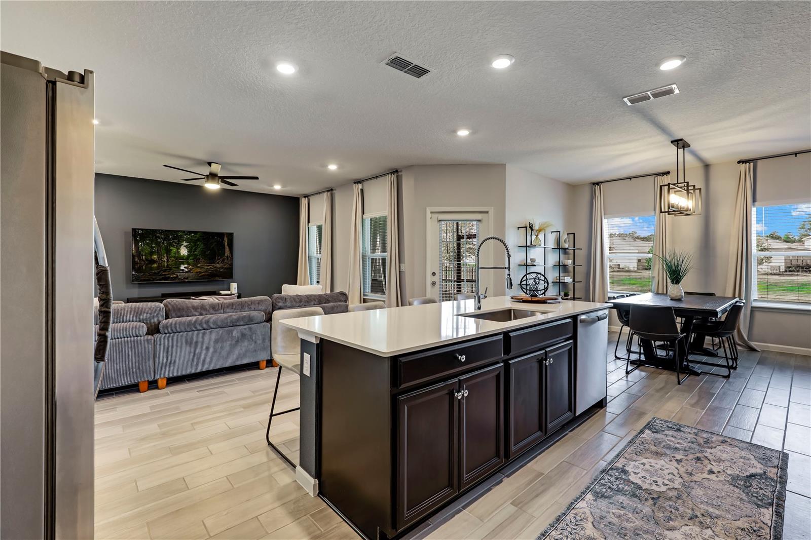 GREYHAWK - Residential