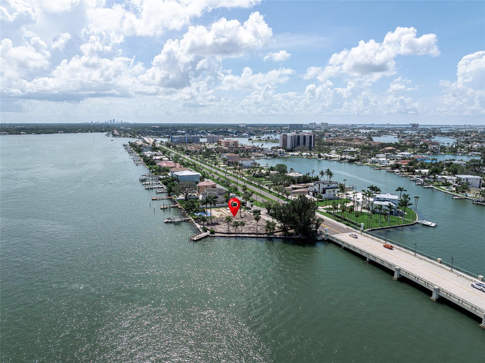 PARADISE ISLAND - Land