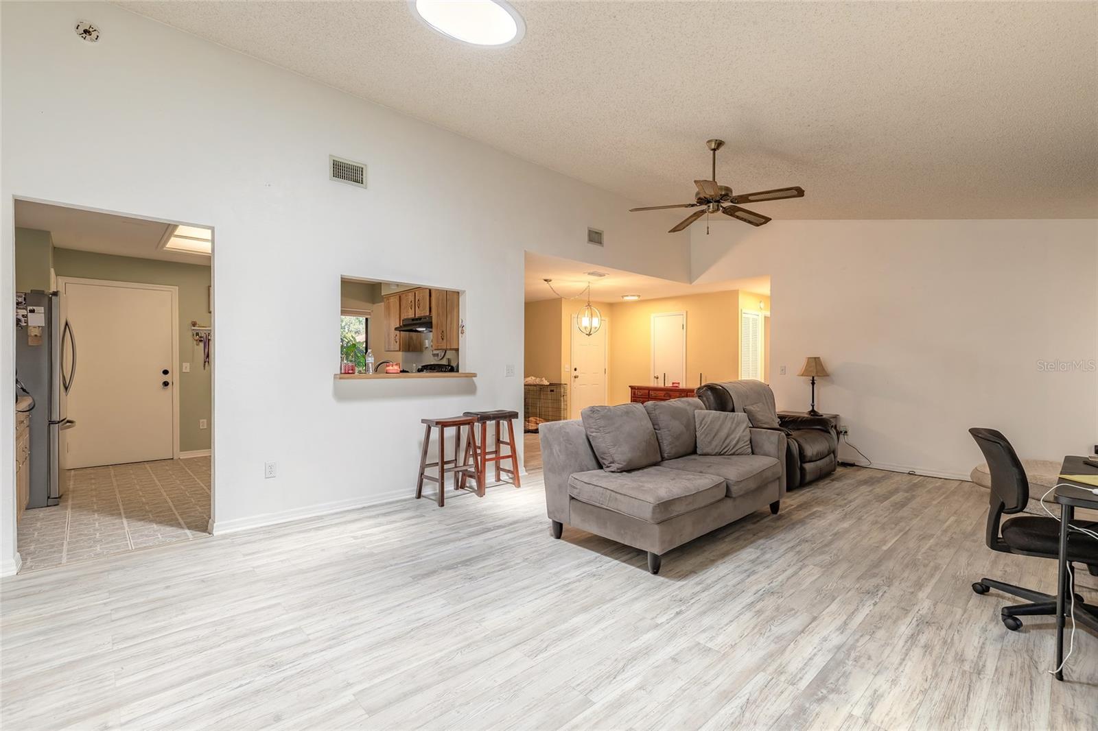 5571 MOSSY OAK LANE