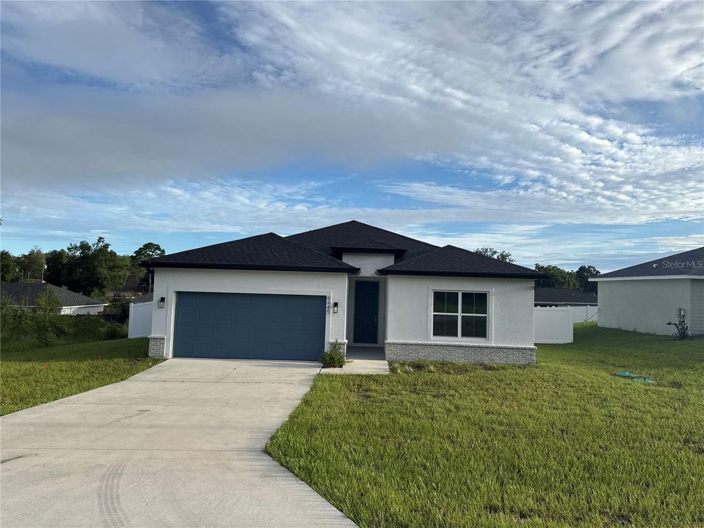 Photo of 9445 SE 152nd Place, Summerfield, FL 34491 (MLS # OM707974)