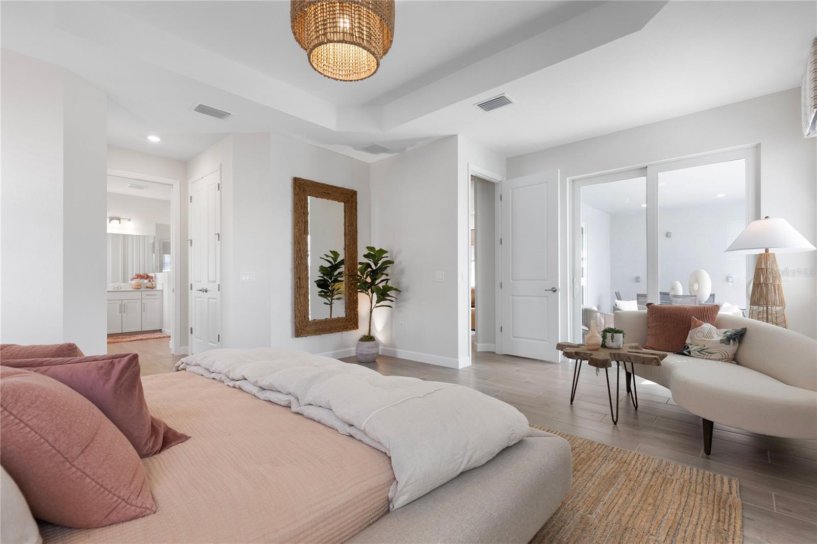 CALUSA COUNTRY CLUB - Residential