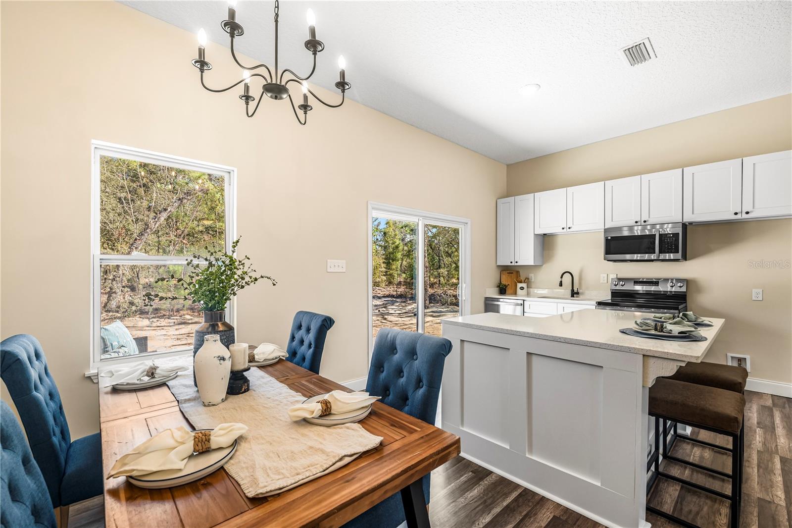 HIGHRIDGE ESTATES - Residential