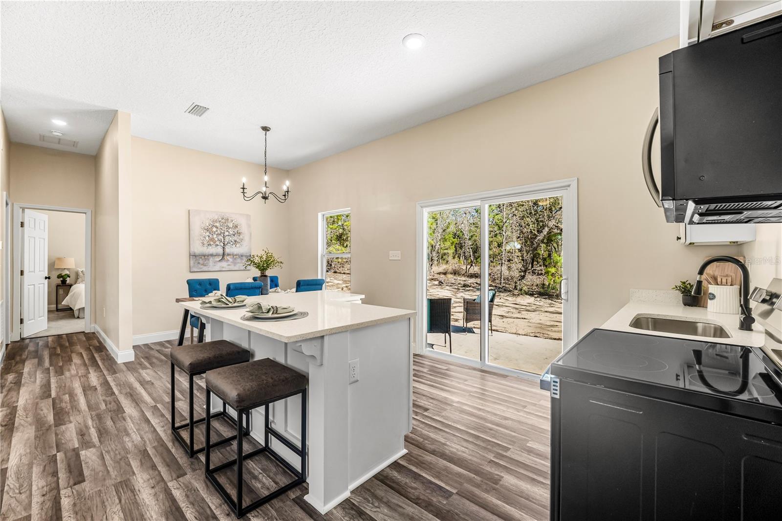 HIGHRIDGE ESTATES - Residential