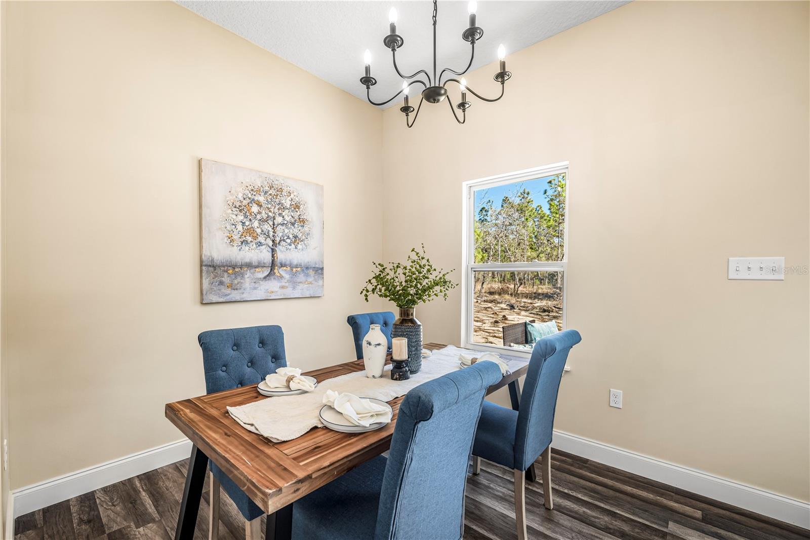 HIGHRIDGE ESTATES - Residential