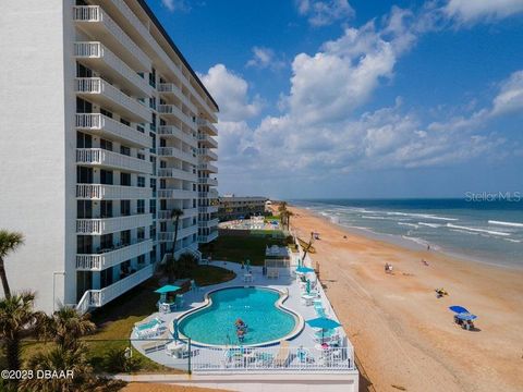 Photo of 1575 Ocean Shore Boulevard #D050, Ormond Beach, FL 32176 (MLS # FC312100)