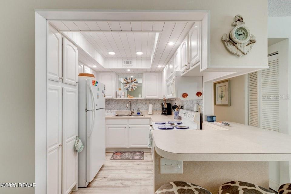 1575 OCEAN SHORE BOULEVARD D050