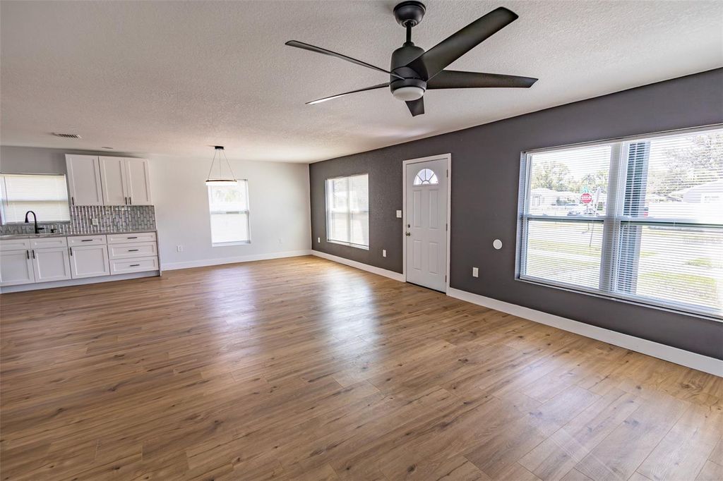 Photo of 4501 20th Avenue S, St Petersburg, FL 33711 (MLS # A4674908)