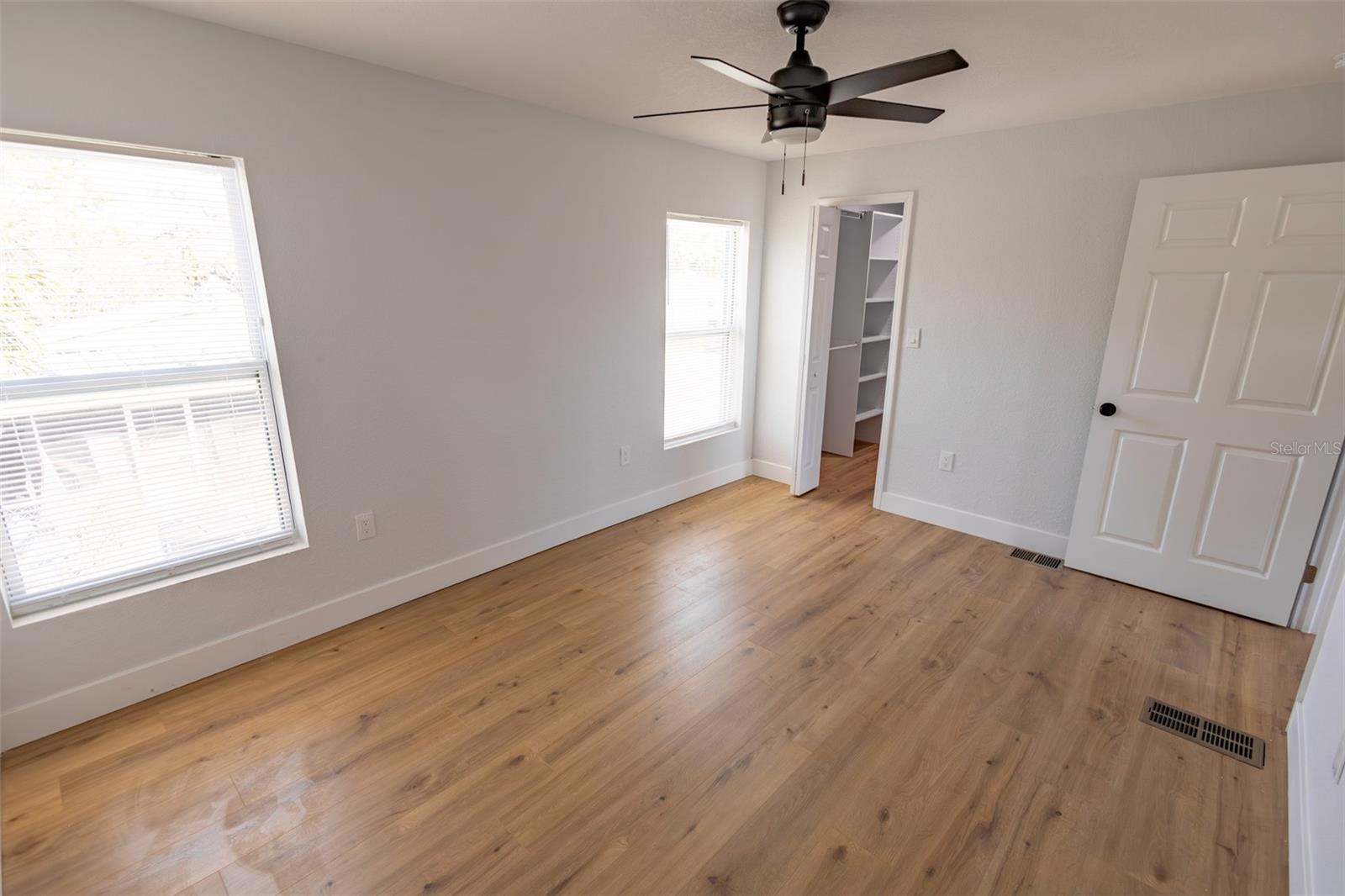 SHADOW LAWN - Residential