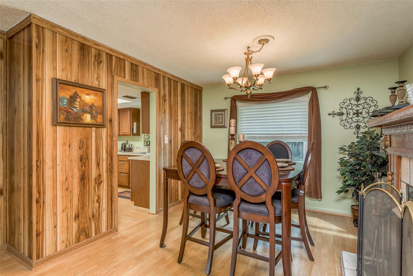 Photo 6 of 28 of 7121 WOODFIELD DRIVE house