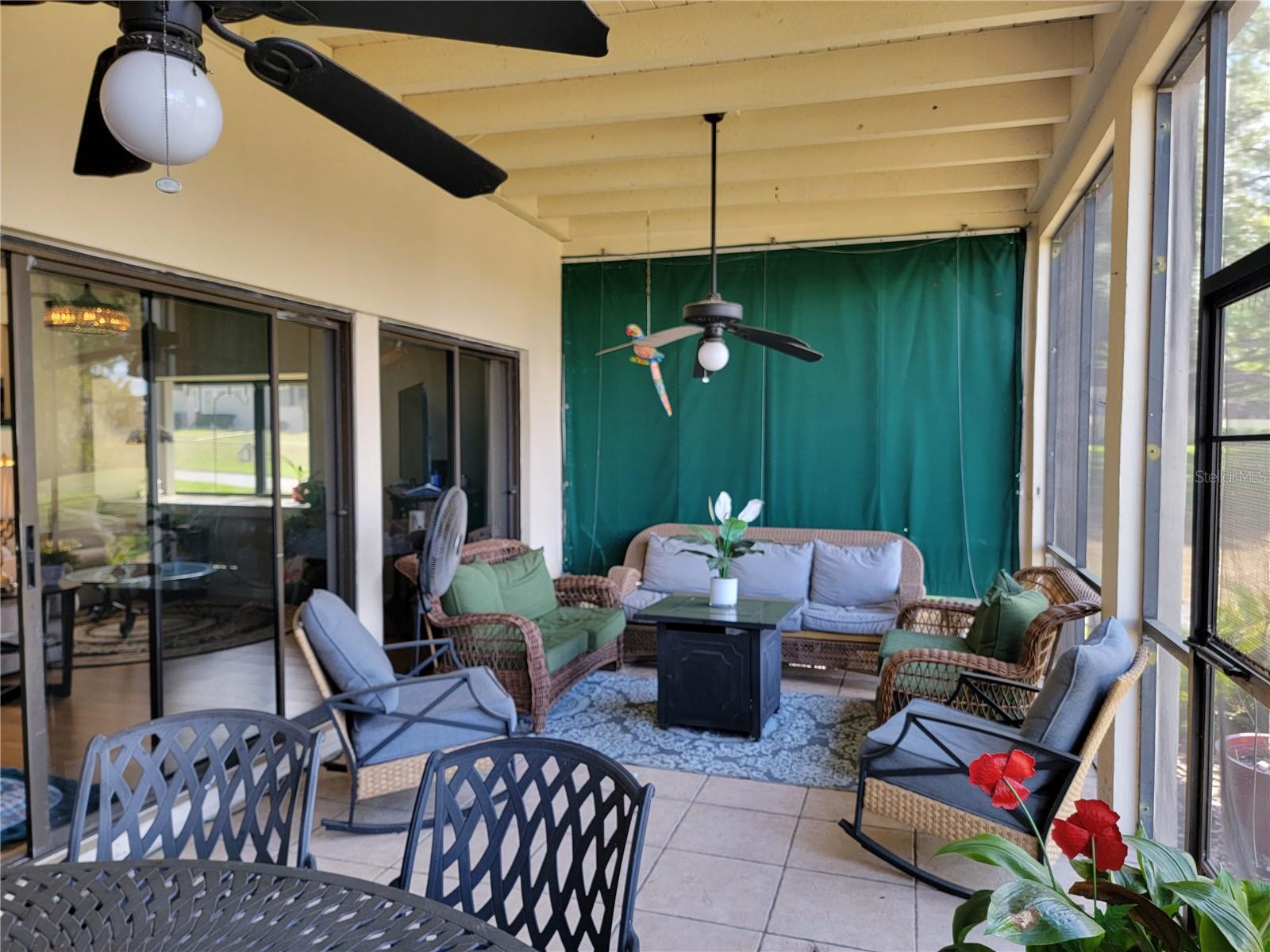 CASA LOMA CONDO - Residential