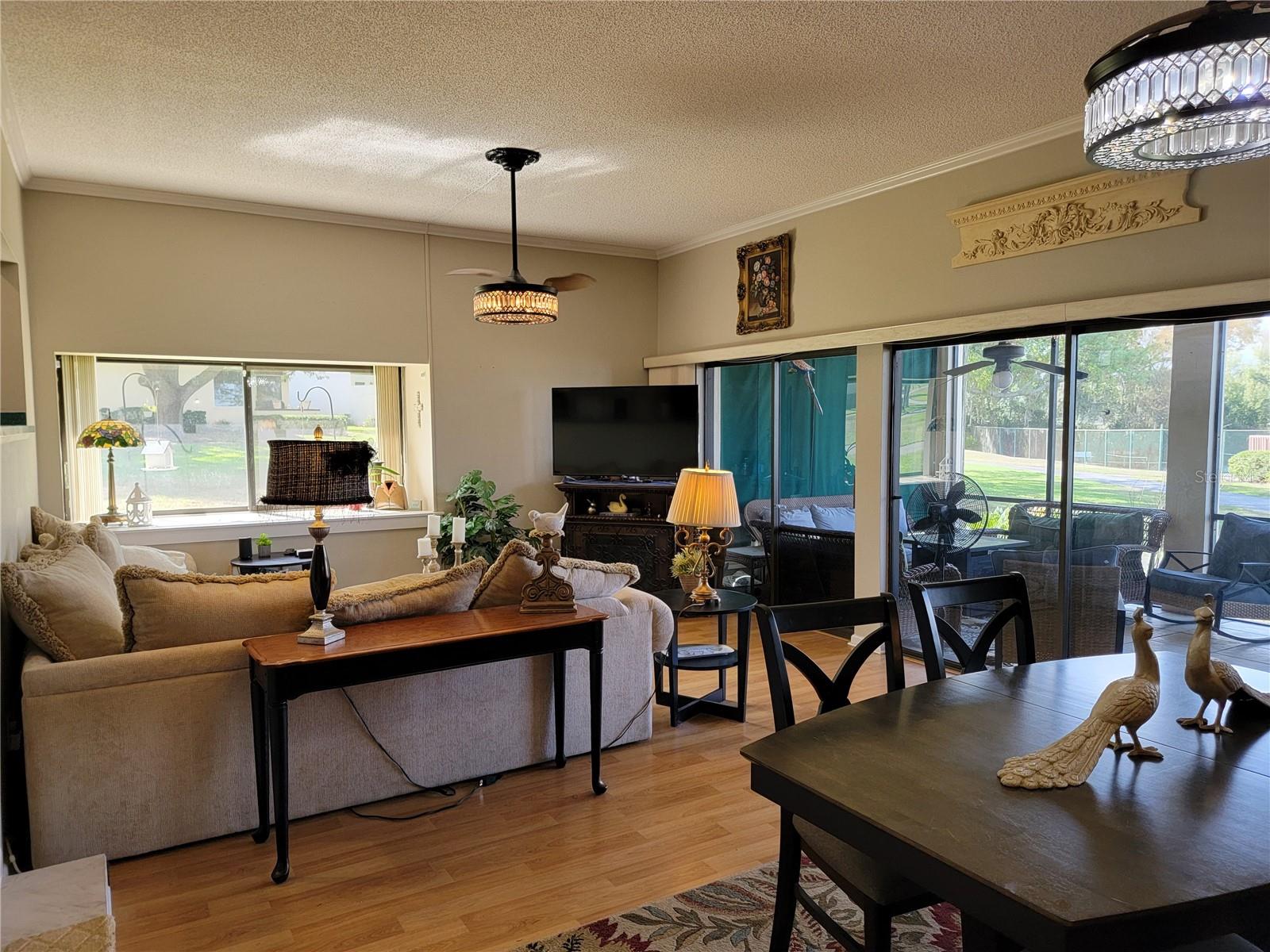 CASA LOMA CONDO - Residential