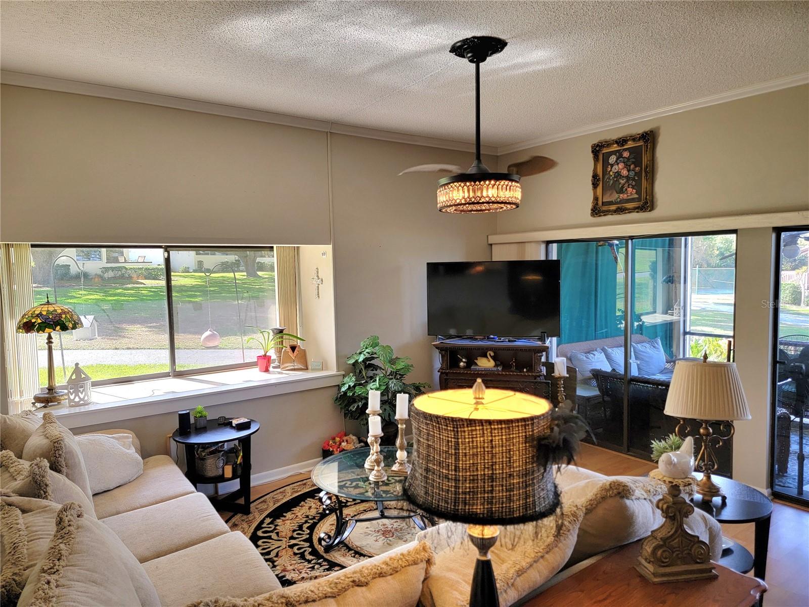 CASA LOMA CONDO - Residential