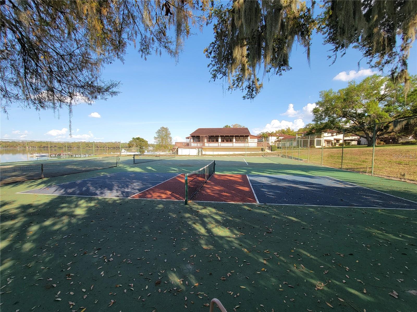 CASA LOMA CONDO - Residential