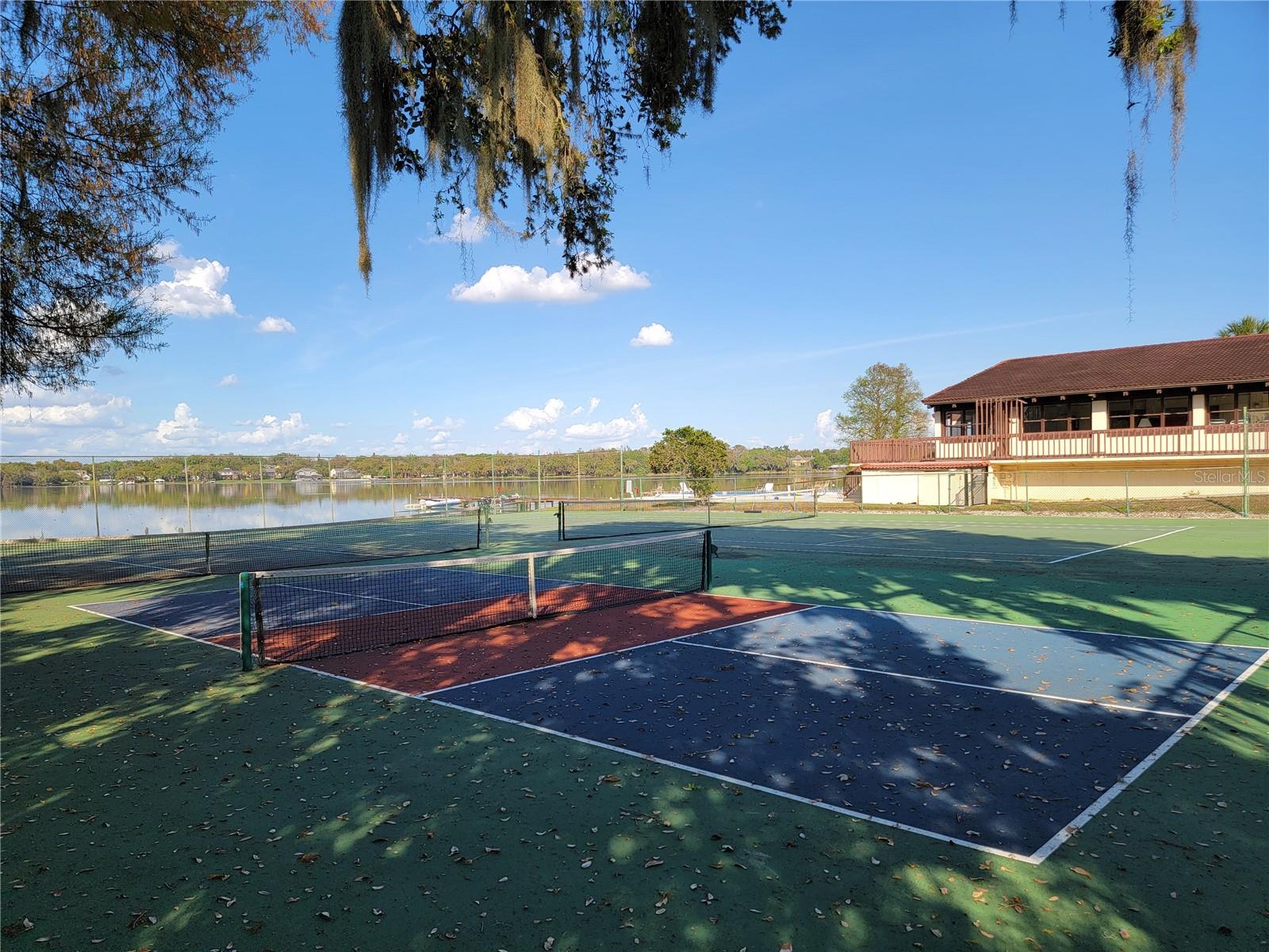 CASA LOMA CONDO - Residential