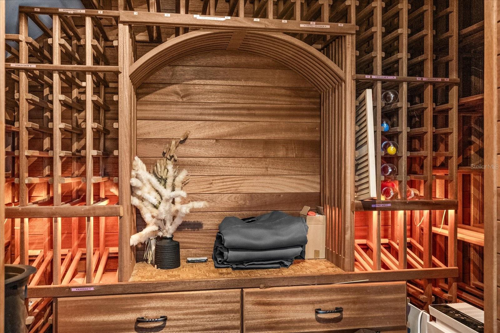 WESTSHORE YACHT CLUB PH 1 - Residential