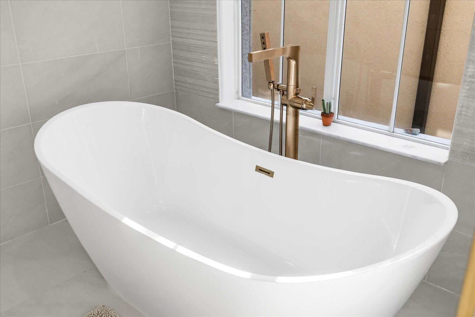 WESTSHORE YACHT CLUB PH 1 - Residential