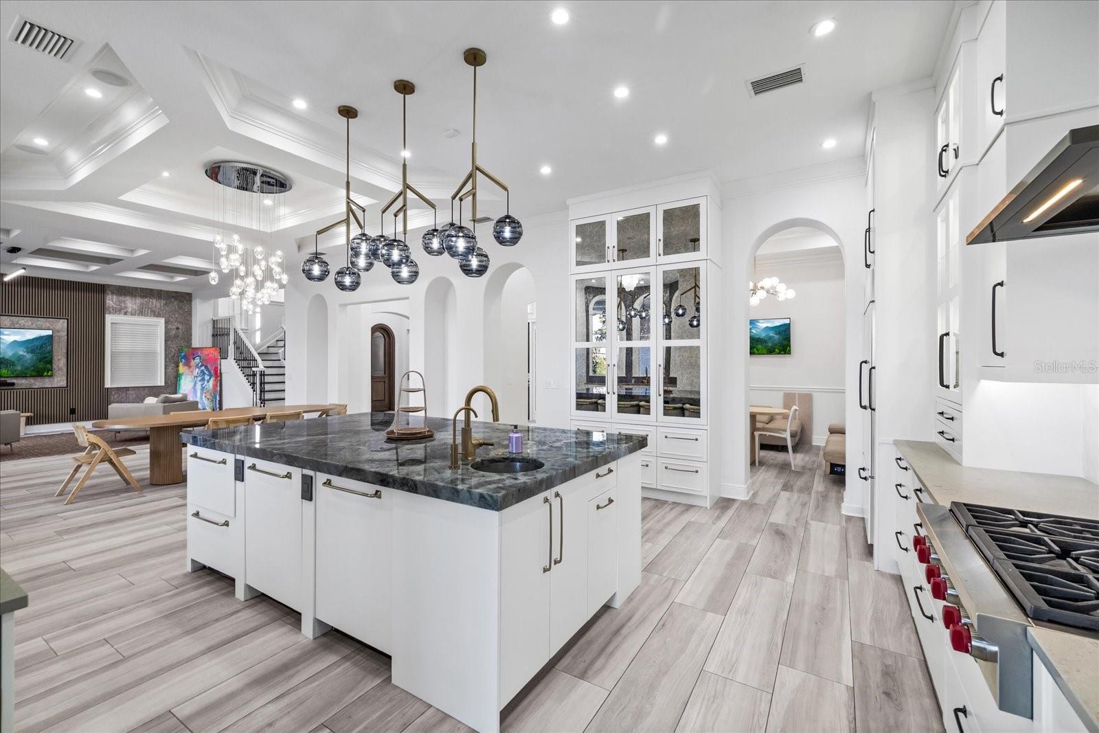 WESTSHORE YACHT CLUB PH 1 - Residential