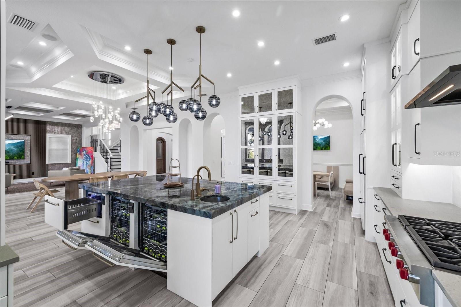 WESTSHORE YACHT CLUB PH 1 - Residential