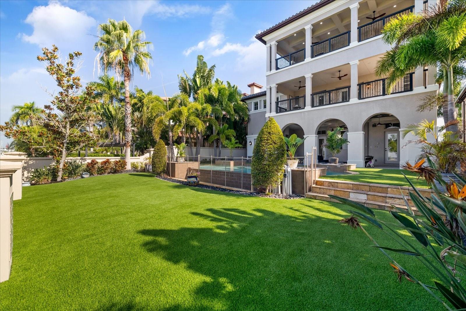 WESTSHORE YACHT CLUB PH 1 - Residential