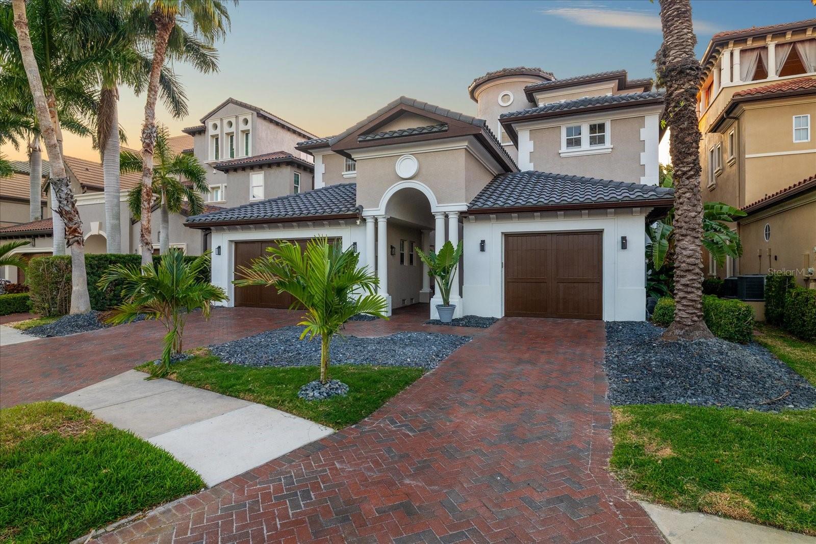 WESTSHORE YACHT CLUB PH 1 - Residential