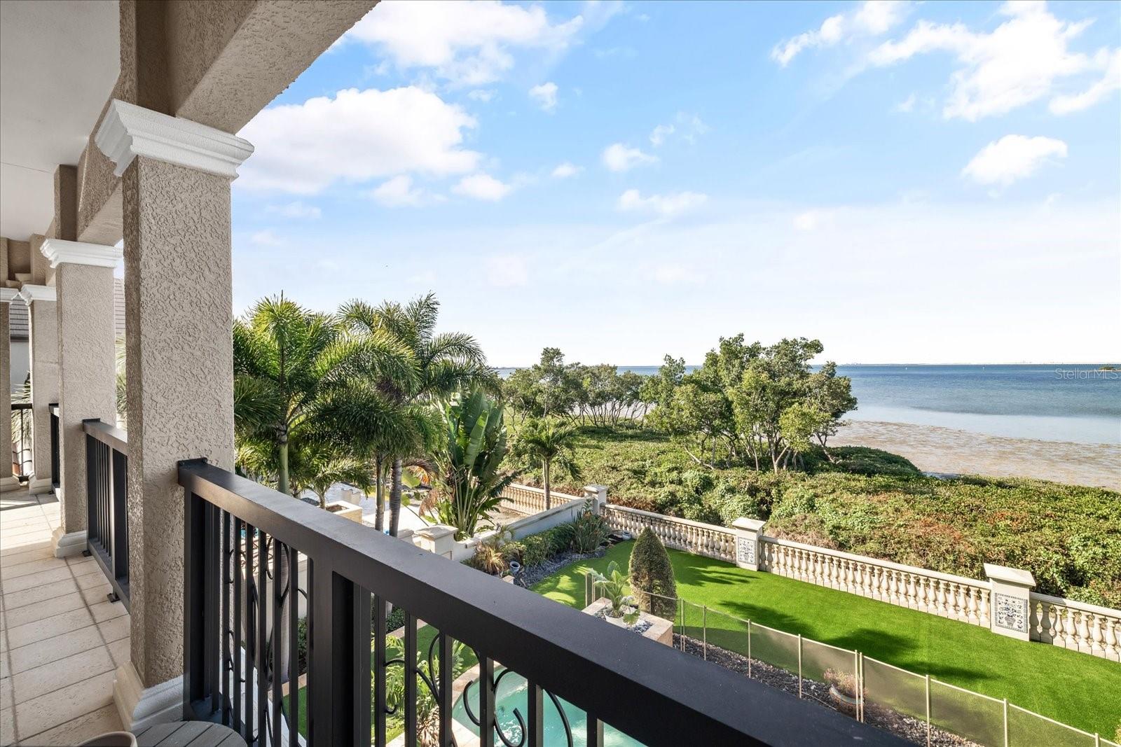 WESTSHORE YACHT CLUB PH 1 - Residential