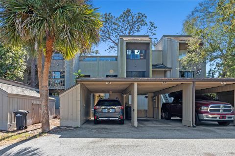 A home in LONGWOOD