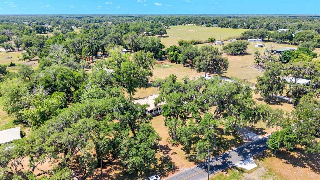 Photo of 501 Swilley Road, Plant City, FL 33567 (MLS # L4961514)
