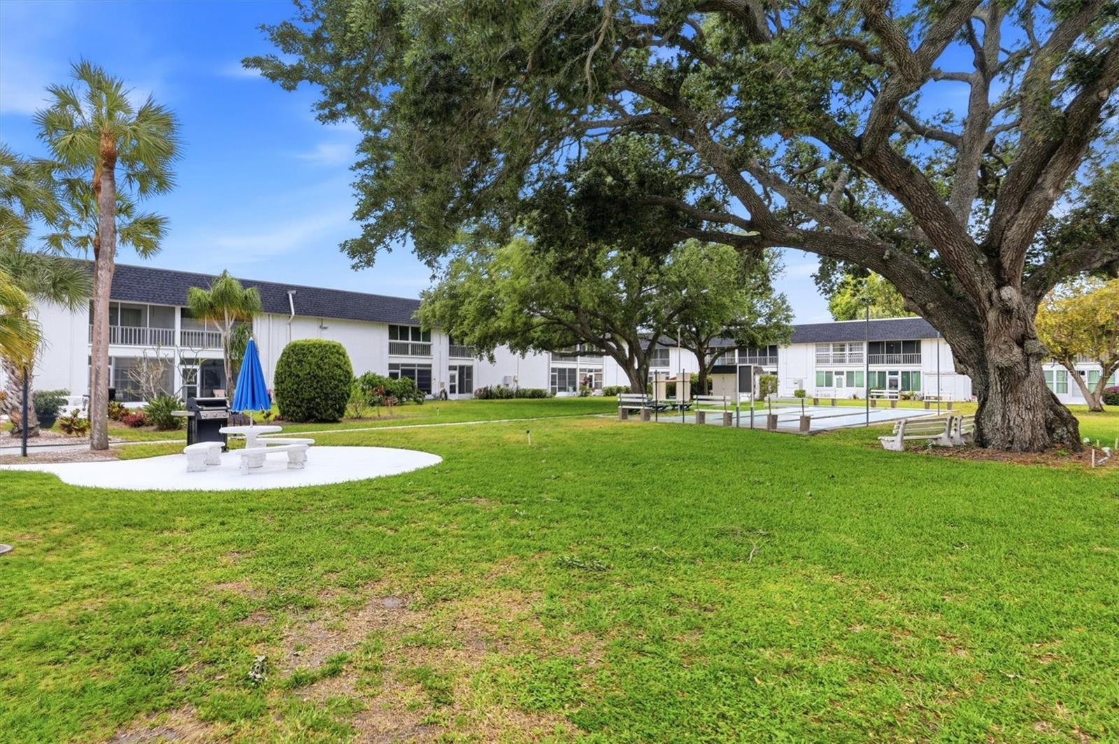 BURGUNDY UNIT ONE - Residential