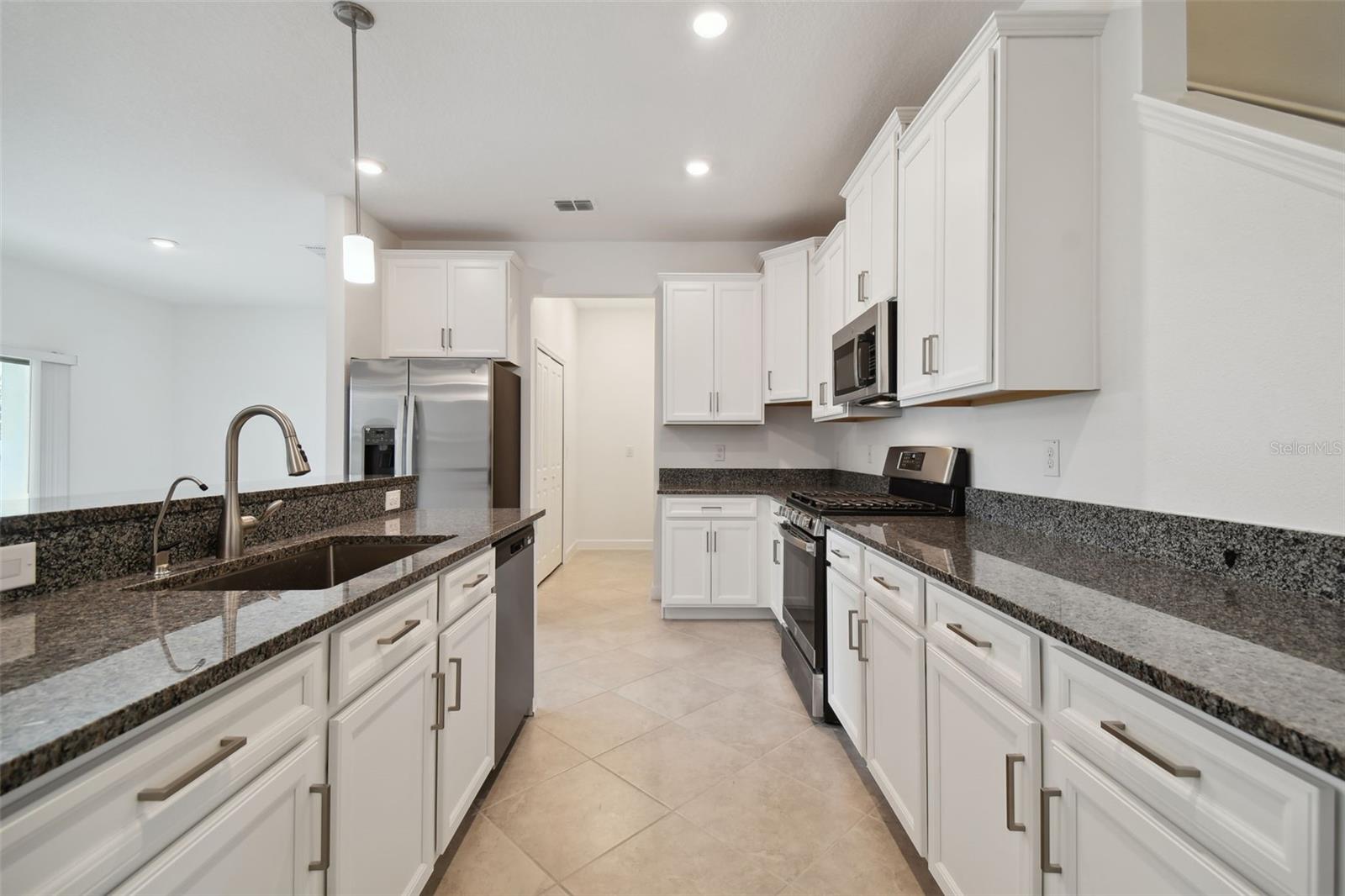 BRYANT SQUARE - Residential