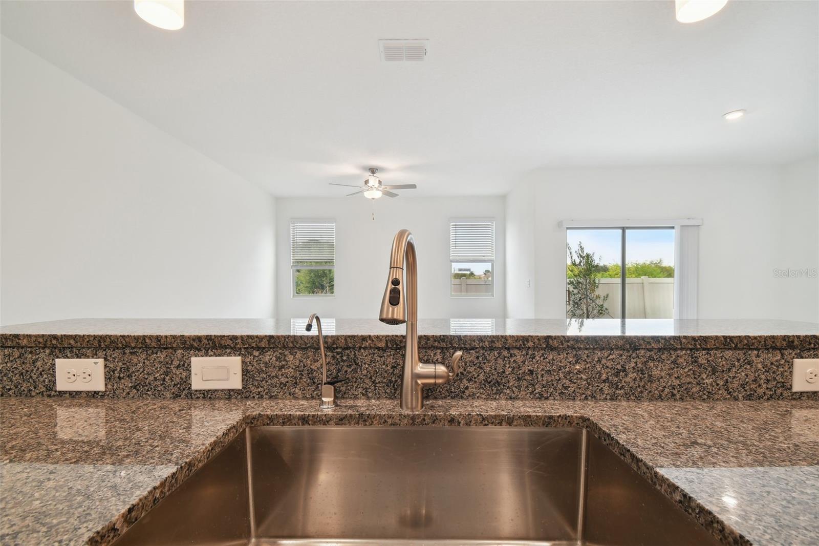 BRYANT SQUARE - Residential