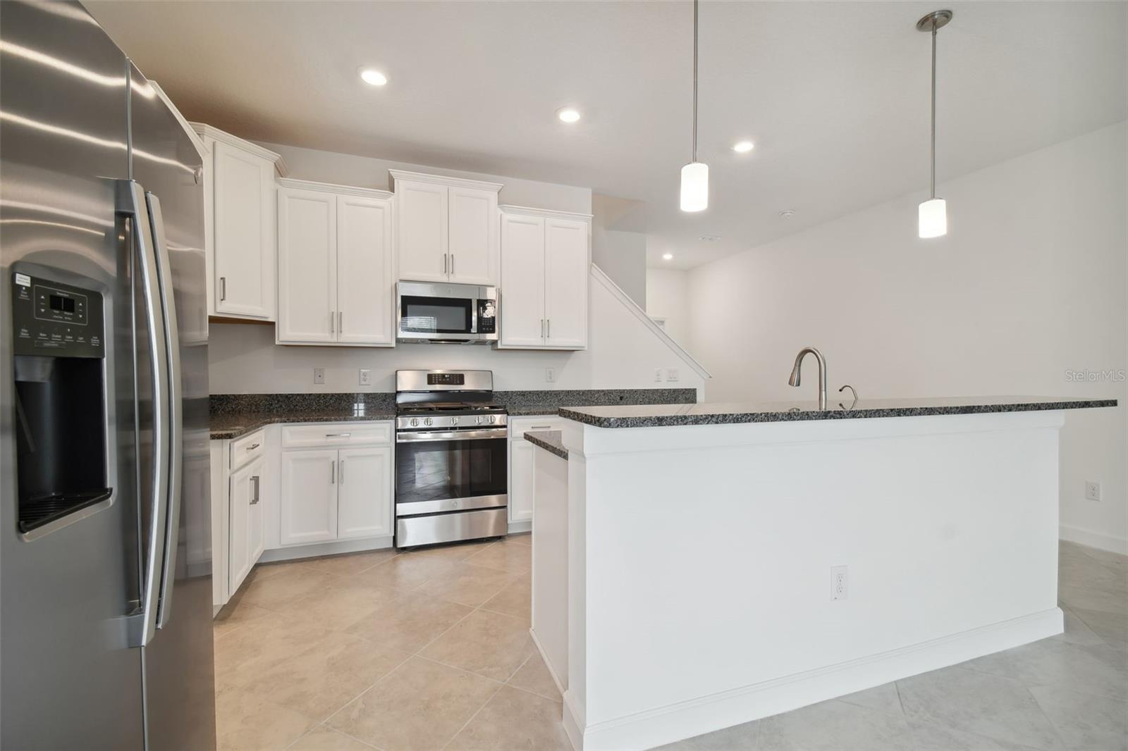 BRYANT SQUARE - Residential