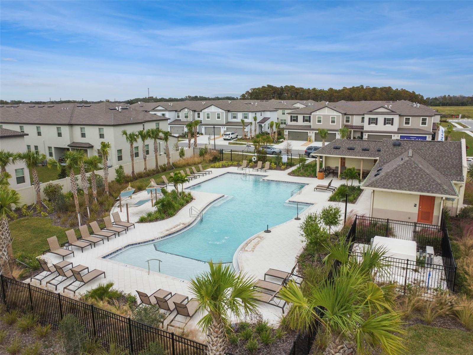 BRYANT SQUARE - Residential