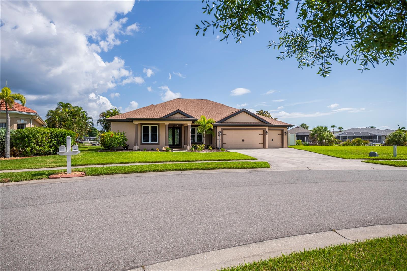 8730 MYSTIC CIRCLE