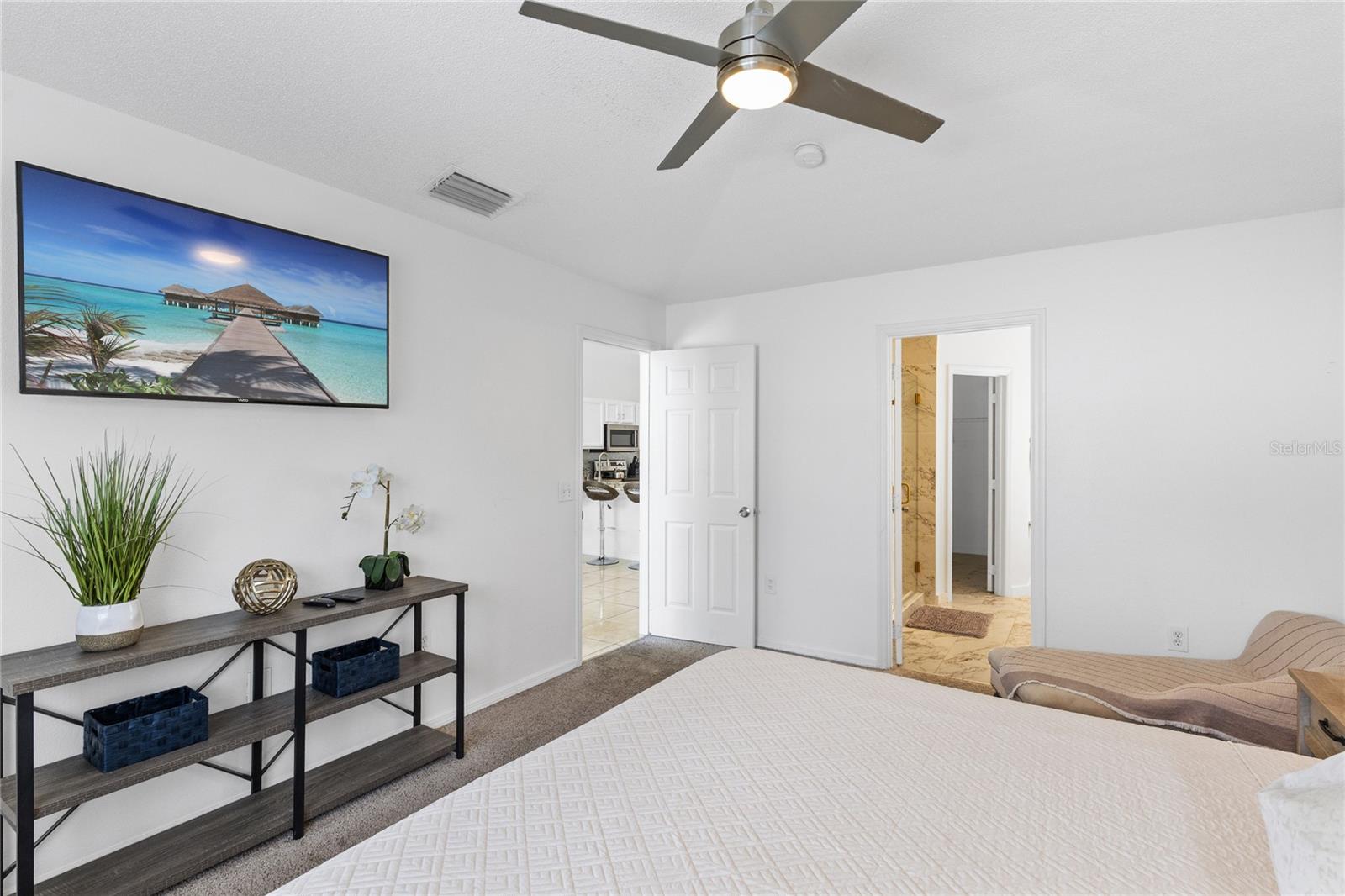 LAKE BERKLEY RESORT - Residential