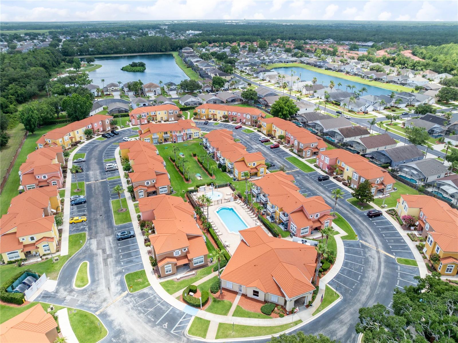 LAKE BERKLEY RESORT - Residential