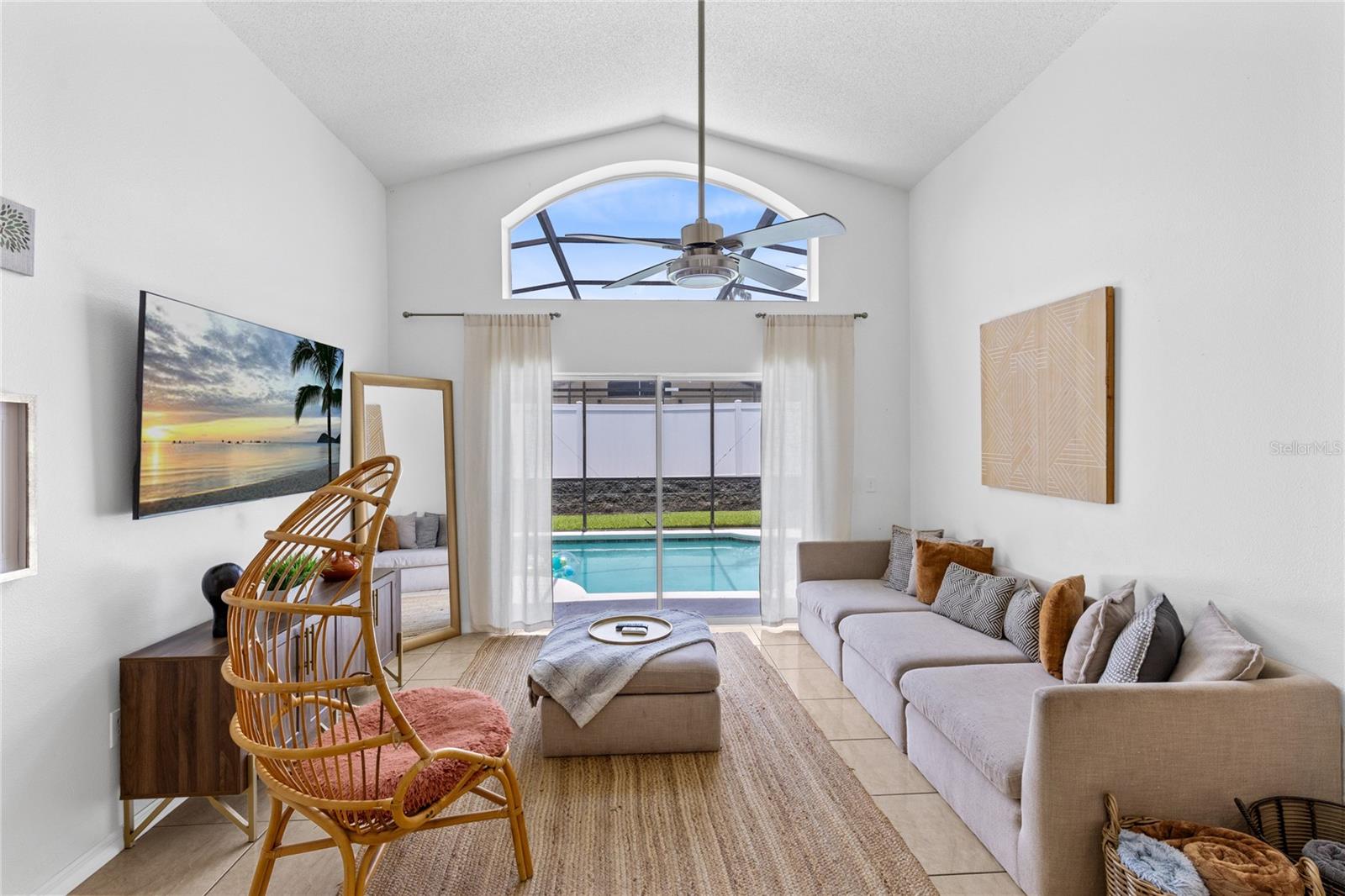 LAKE BERKLEY RESORT - Residential