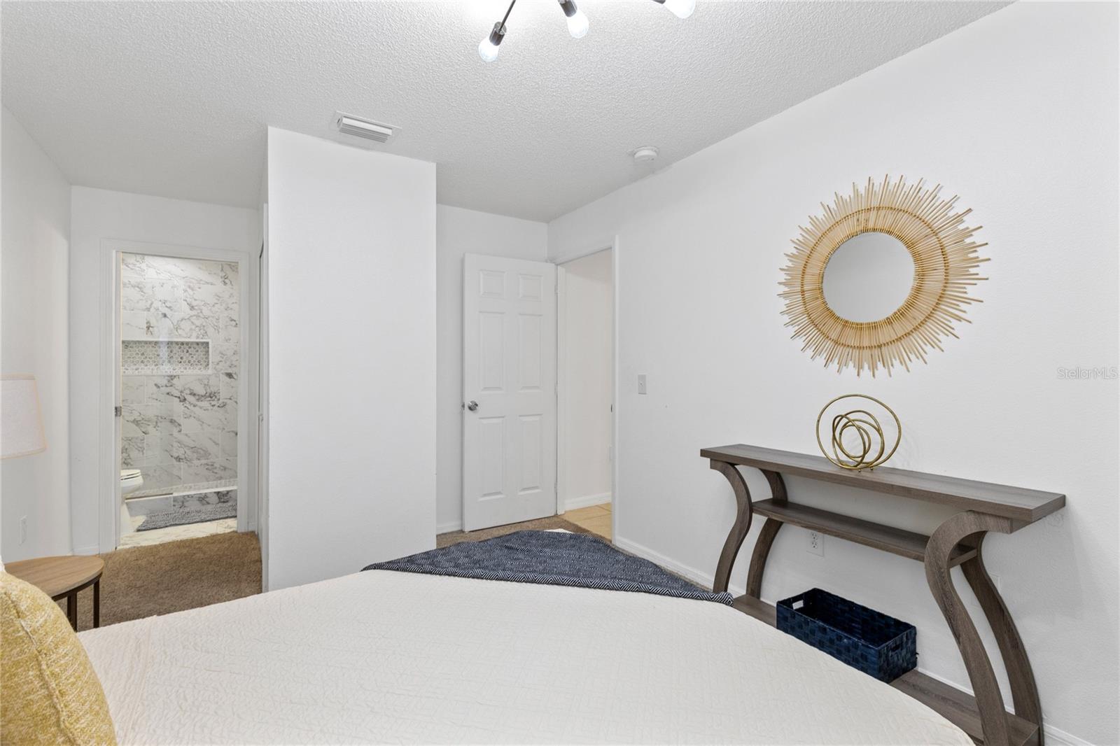 LAKE BERKLEY RESORT - Residential