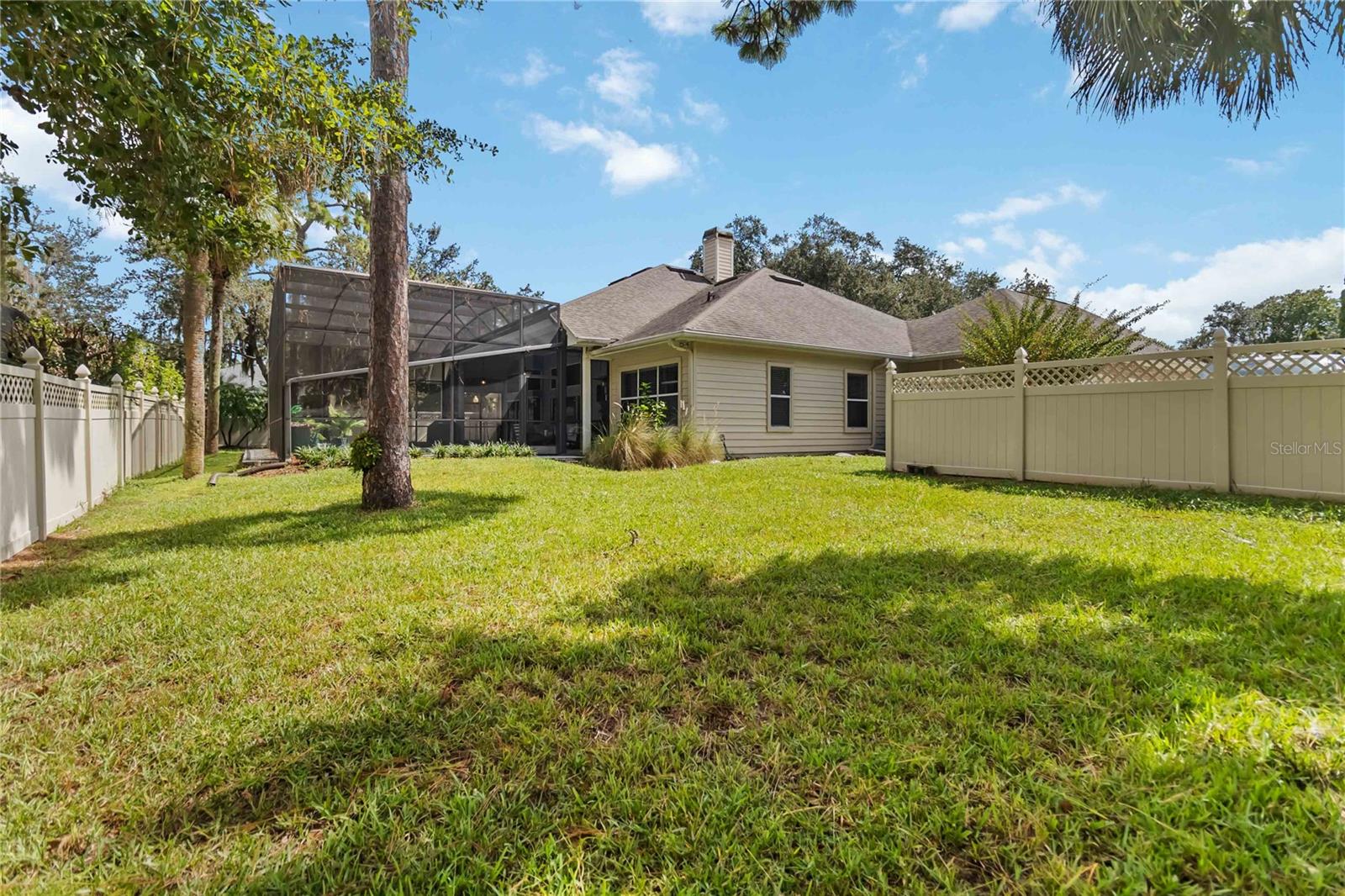 RIVER WALK - Residential