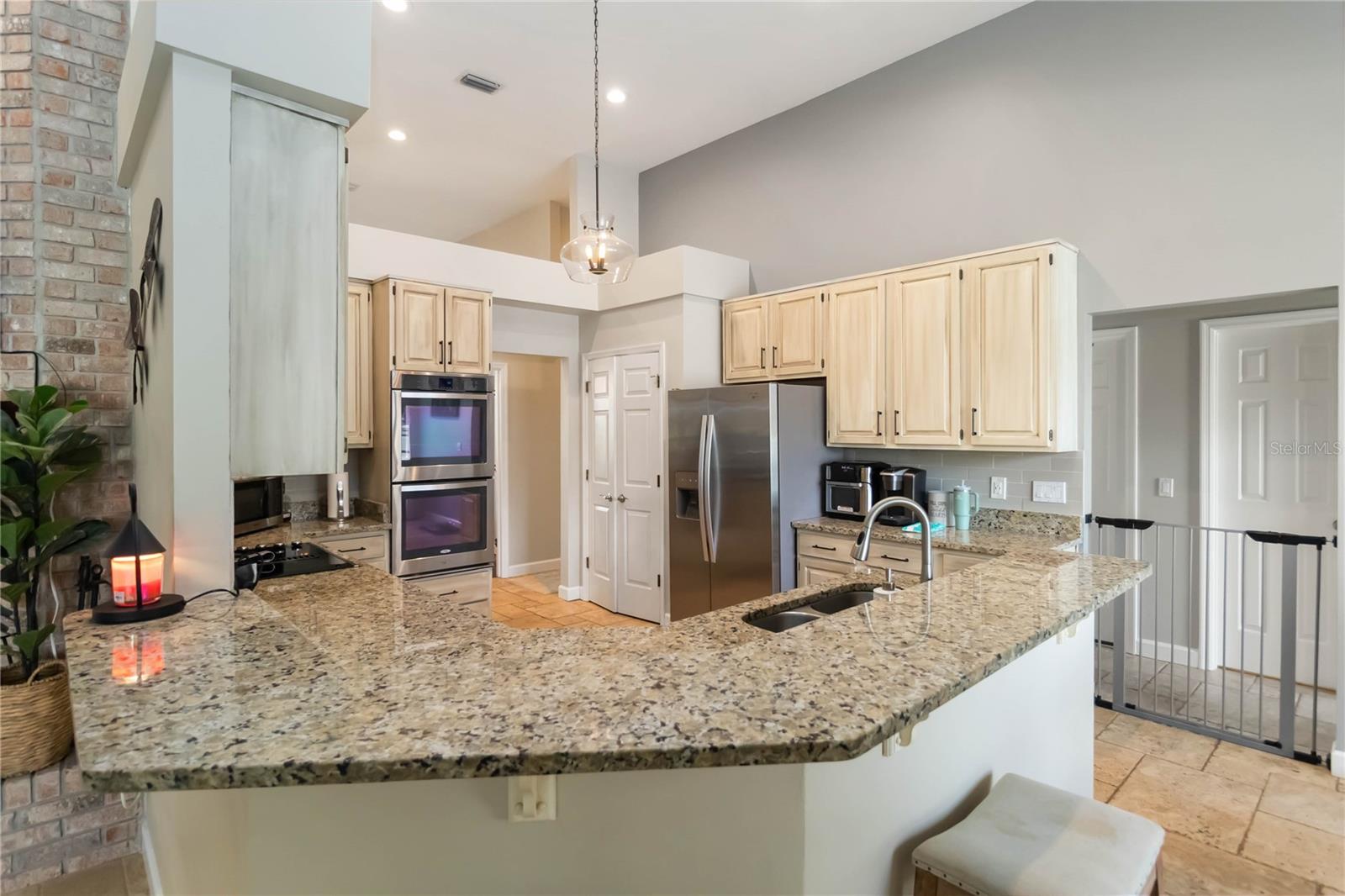 RIVER WALK - Residential