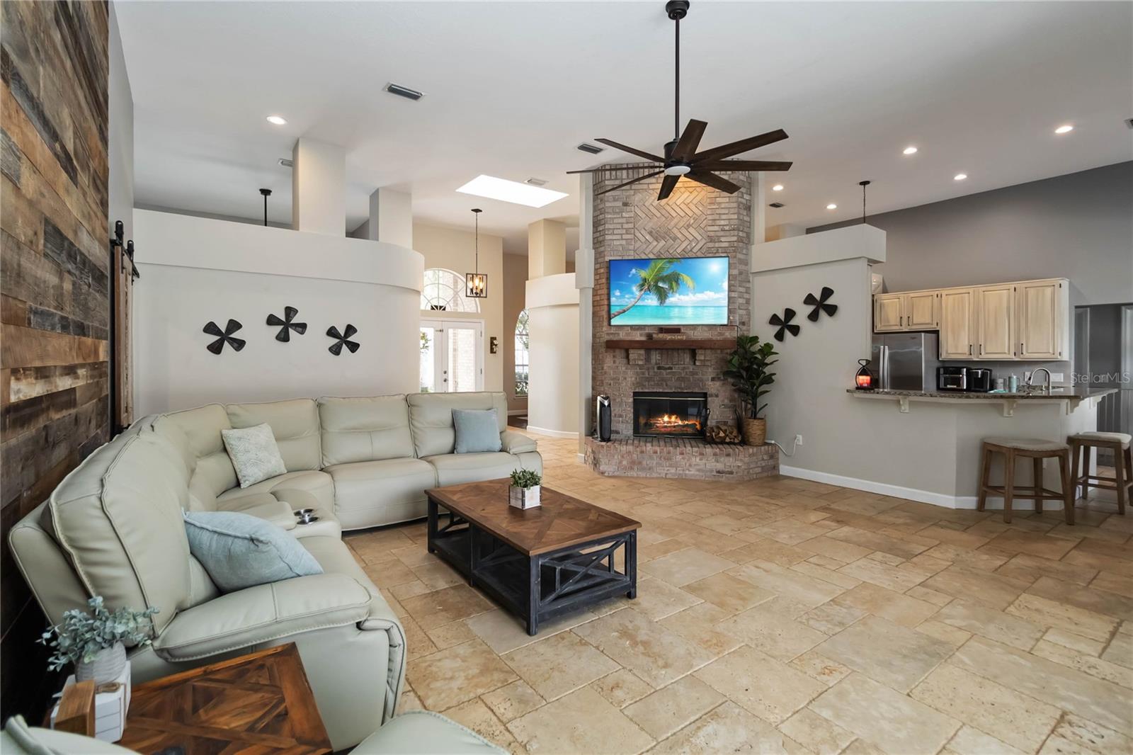RIVER WALK - Residential