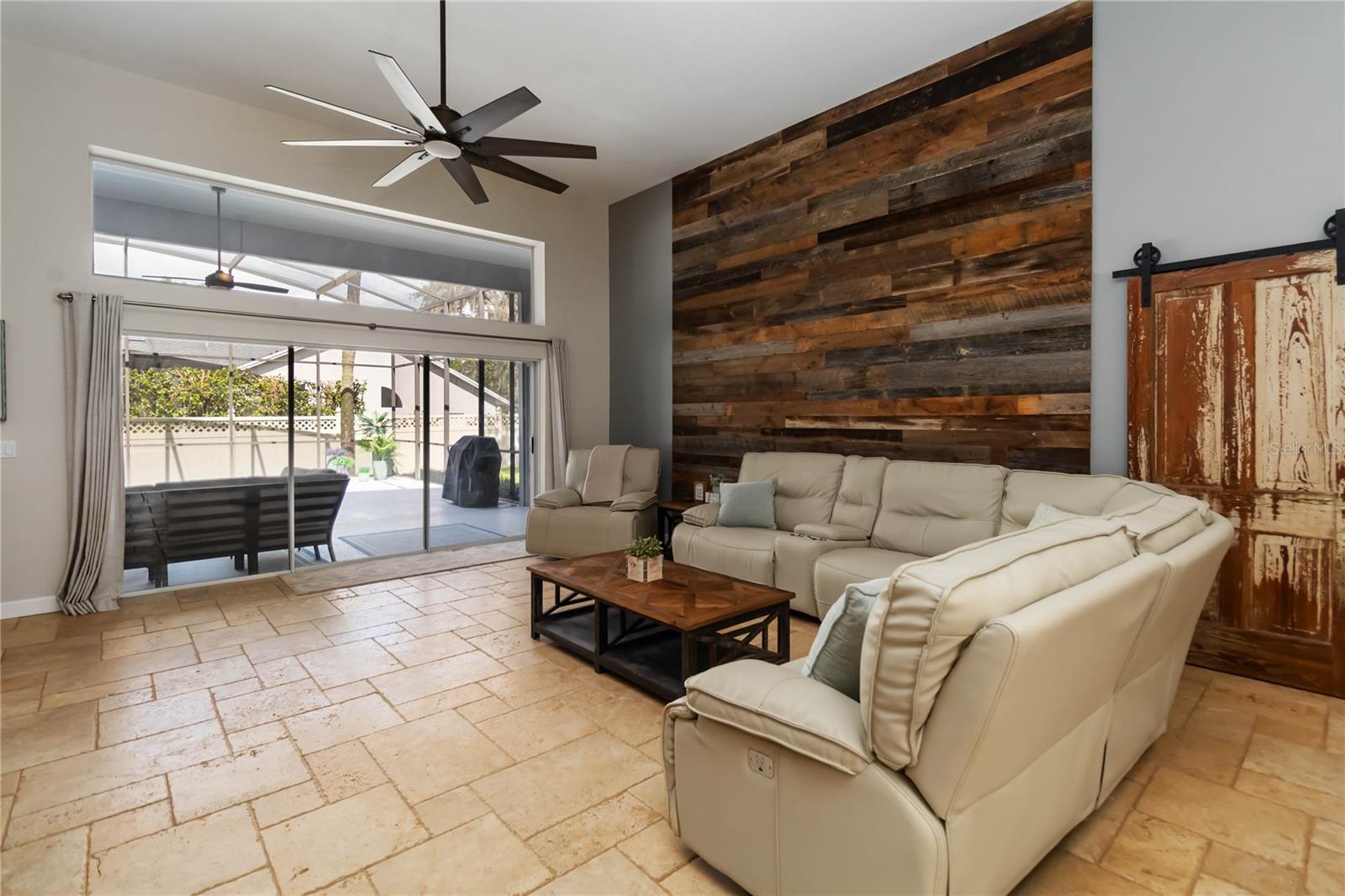RIVER WALK - Residential