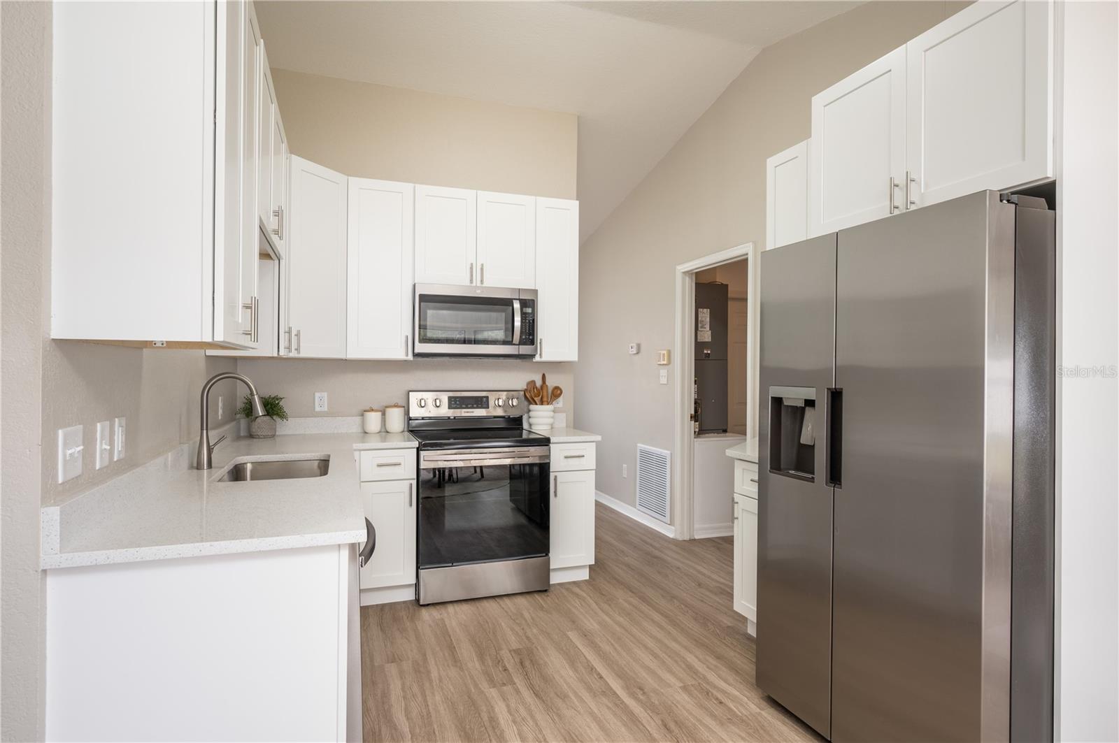 WEST ALTAMONTE HEIGHTS SEC 3 - Residential