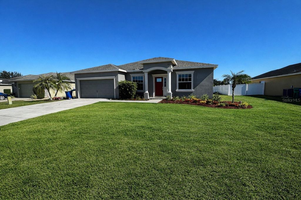 Photo of 1192 Normandy Heights Circle, Winter Haven, FL 33880 (MLS # O6379632)