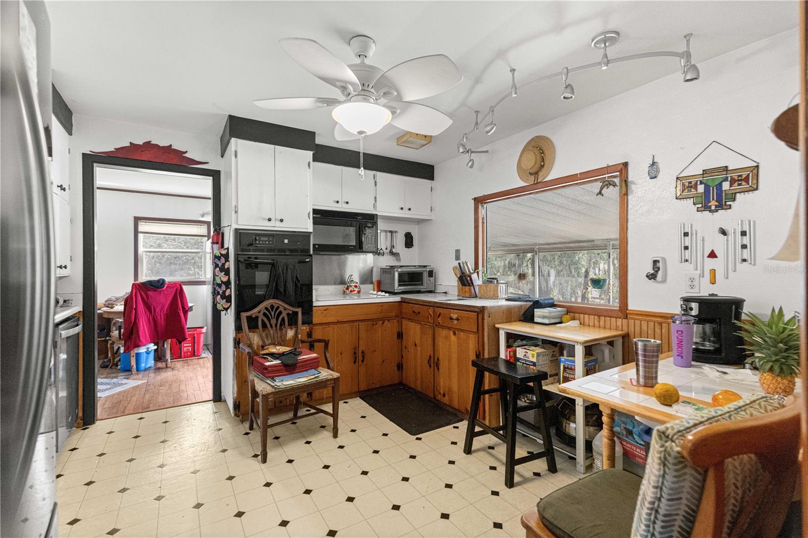 ROYAL OAK - Residential