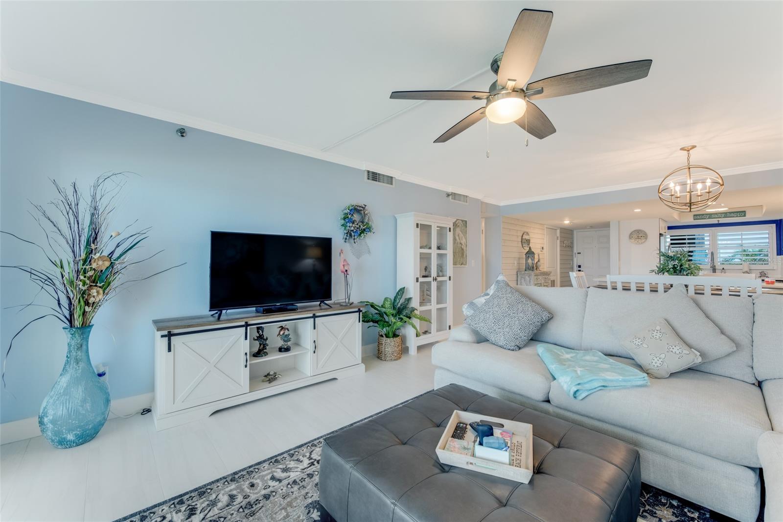 Sandpiper Towers Condo - Residential