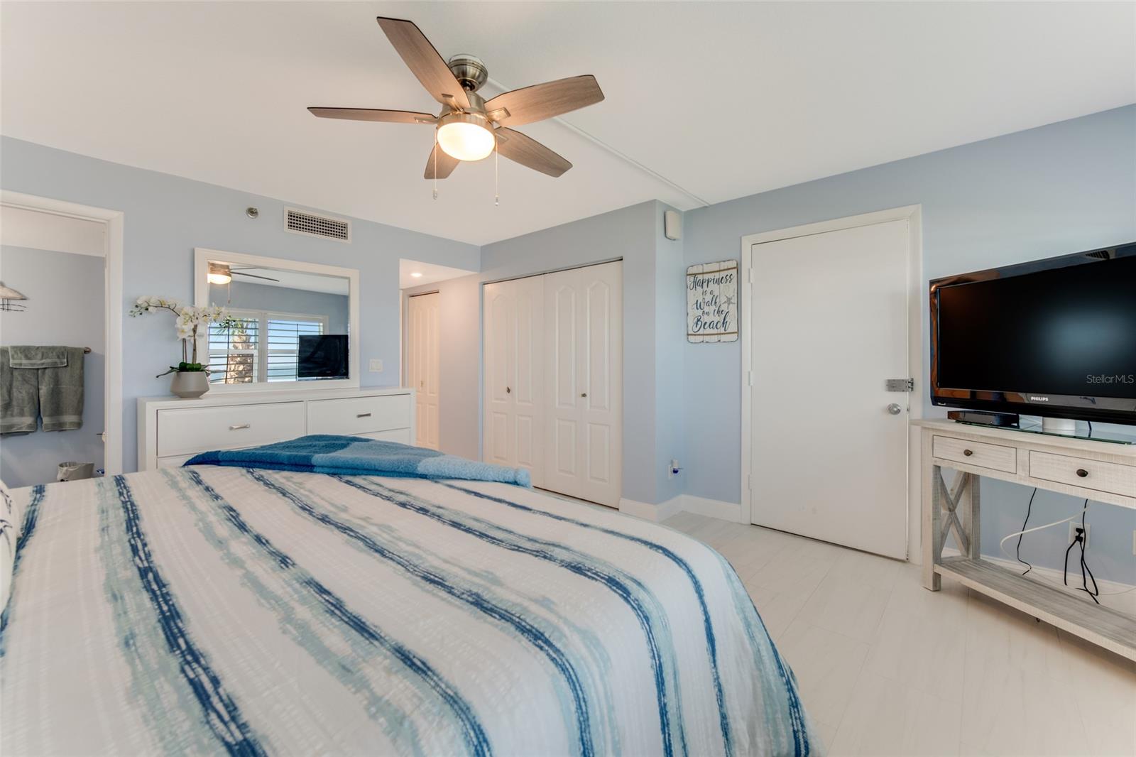 Sandpiper Towers Condo - Residential