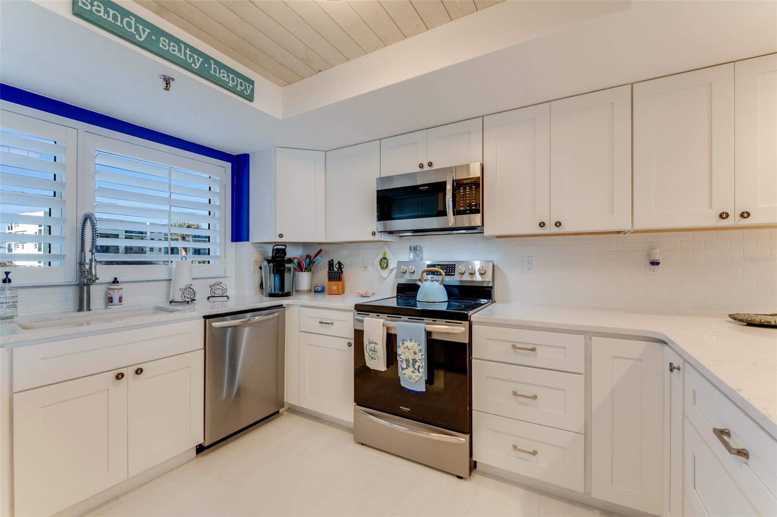 Sandpiper Towers Condo - Residential